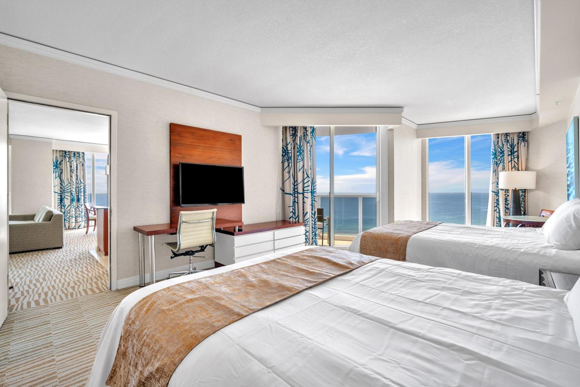 Trump Intl 2 Bedroom Apartment 1600 Sqf Ocean Front ไมอามีบีช ภายนอก รูปภาพ